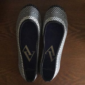 Adrienne Vittadini Sport Flats